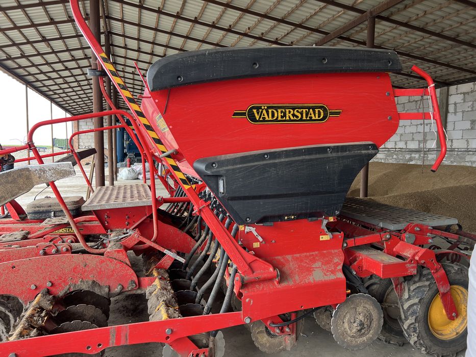 Сівалка Vaderstad Rapid 400C з добривами