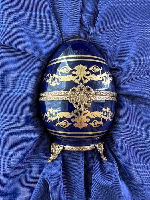 Яйцо Фаберже (Fabergé Egg). Нове