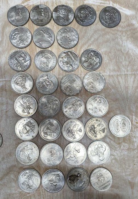 Coleção 46 Moedas Comemorativas Descobrimentos 100/200 Escudos (Inclui Prata)