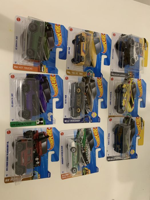 Машинки марки ,,Hotwheels’’ та ,,Matchbox’’
