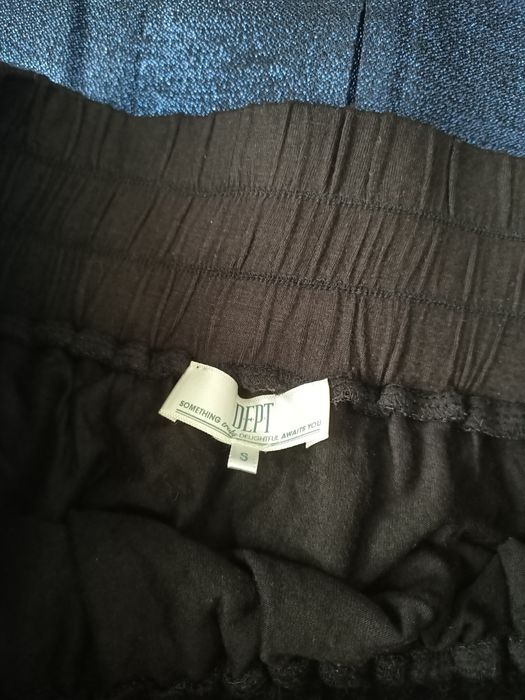 Spódnice 6 sztuk stan nowe/bdb