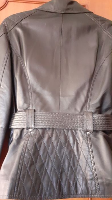Casaco para senhora em pele genuina