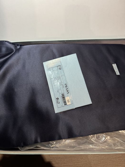 Сапоги Prada 38й розмір