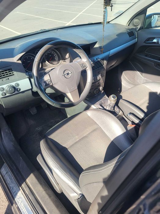 Opel astra caravan 1.7tdi 2006 — photo 3