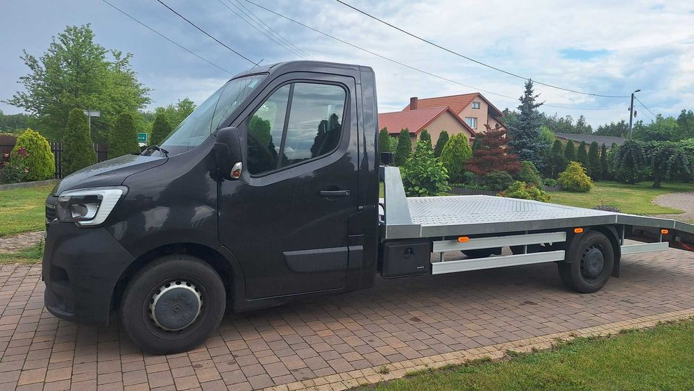 Wypożyczalnia  Autolawet Samochodów  Lawety Wynajem Busów winda