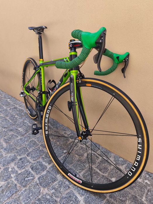 Bicicleta de Estrada em Carbono, De Rosa, 6.9Kgs
