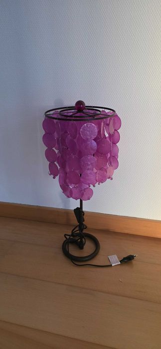 Candeeiro cor de rosa