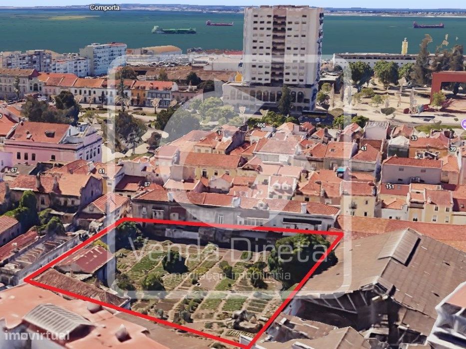 Plot of land in the center of Setúbal with approved PIP, 2242.2 m².