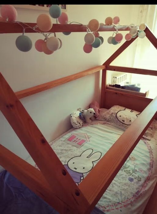 Cama casinha convertível em beliche