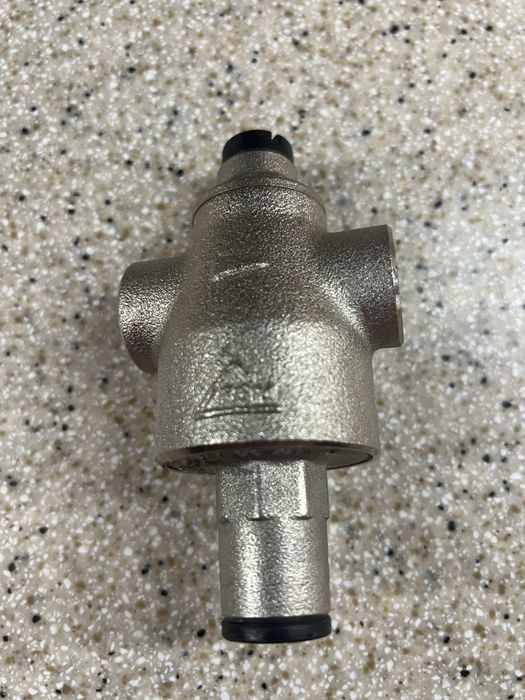 Редуктор давления воды RBM RIS 1/2" Made in Italy.