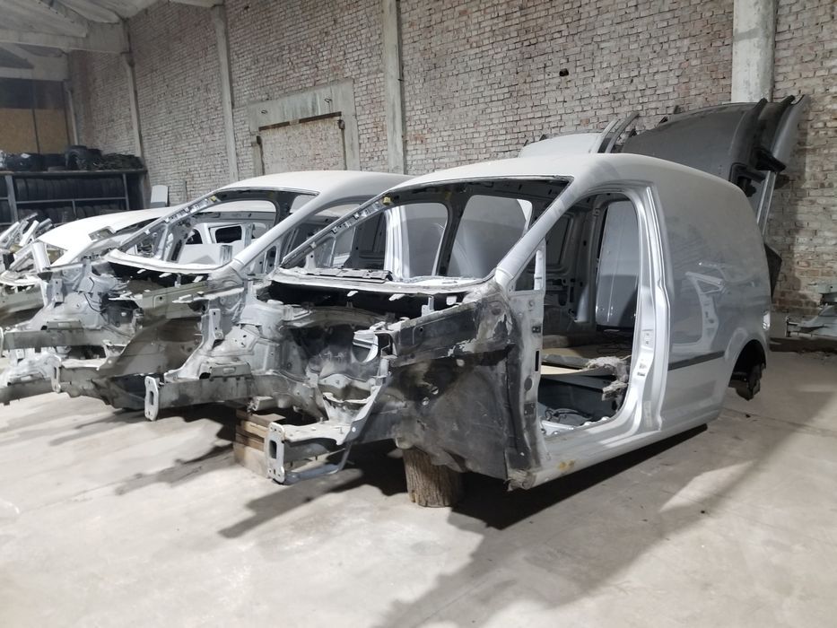 Четверть Бочина Кузов VW Caddy