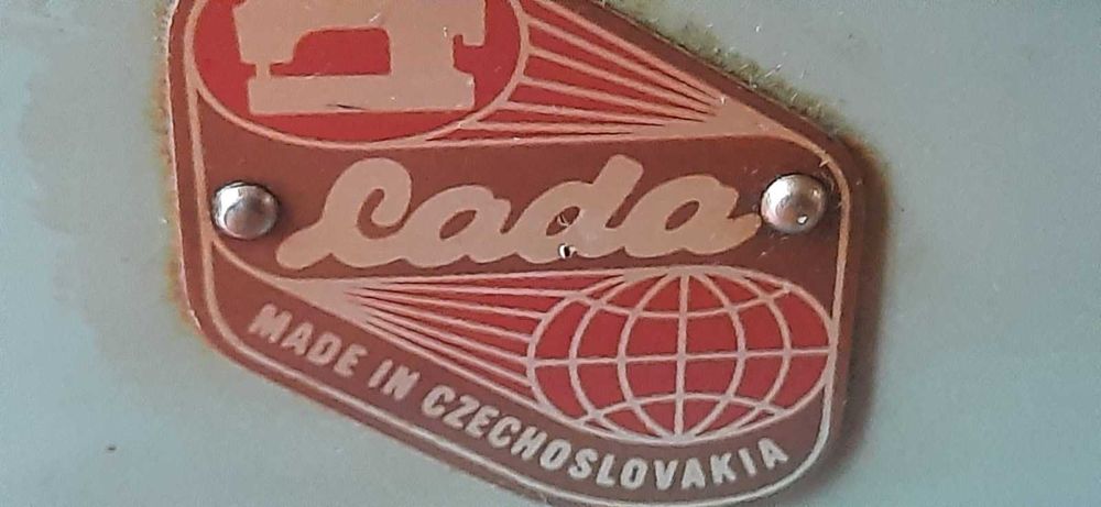 Ретро швейная машинка Lada 237-1 Made in Czechoslovakia паспорт