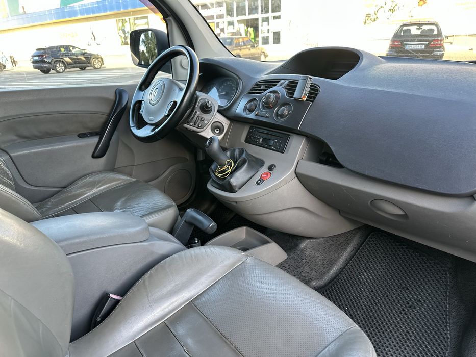 Продам хороший автомобиль