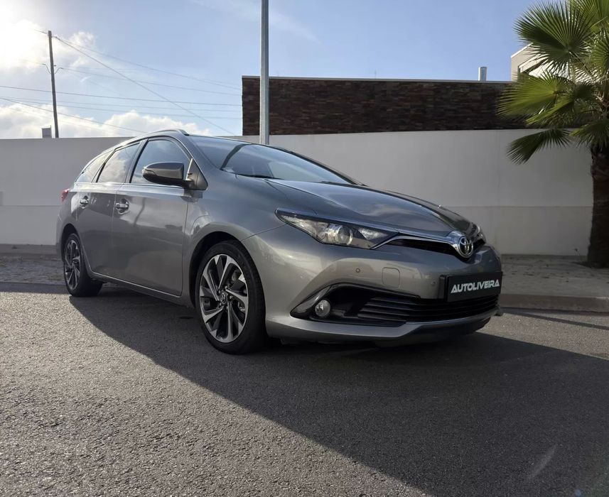 Toyota Auris Touring Sports 1.4 D-4D Exclusive+Navi