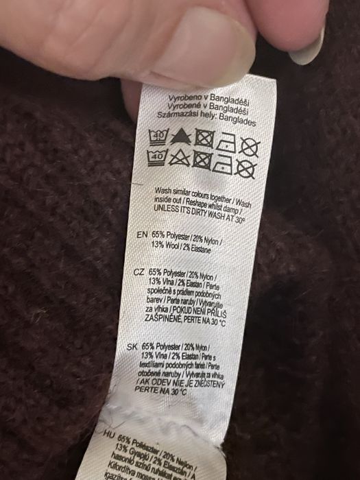 Джемпер трендового кольору марсала з вовною р.S