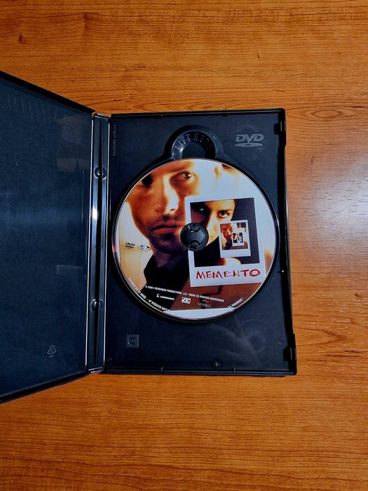 MEMENTO (Christopher Nolan) Guy Pearce/Carrie-Anne Moss/Joe Pantoliano64551827193217122