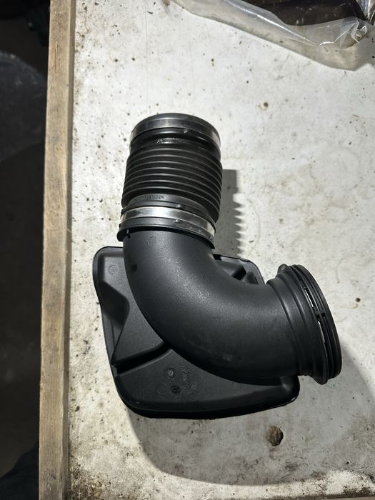 Rezonator powietrza b48  70604496