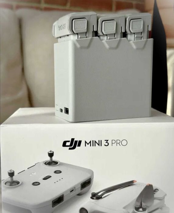 DJI Mini 3 Pro | DJI Care | 4 Baterie (2x PLUS) | Fly More Combo