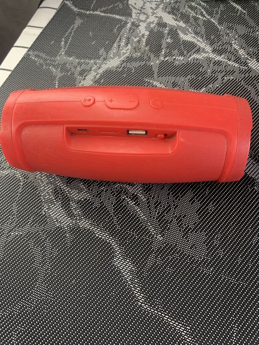 Музична колонка JBL