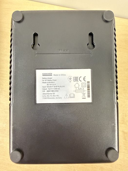 Szybka ładowarka karcher 18v 2,5 A Battery Power ,do odkurzacza i inne