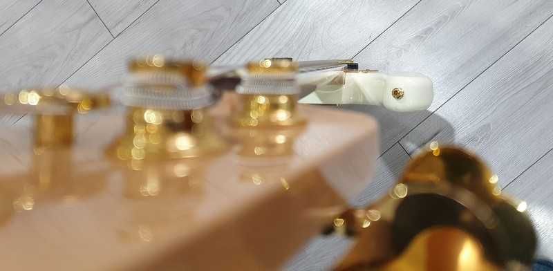 Fender Squier 40th Anniversary Jazz Bass Gold Edition, Olympic White
