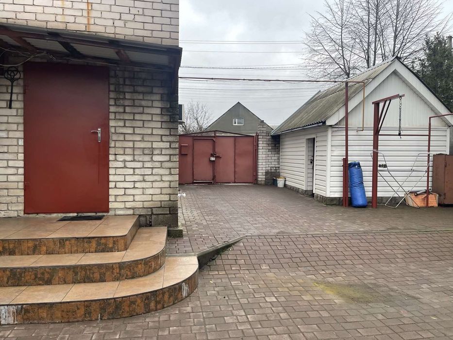 Продаётся жилой дом в городе Днепр