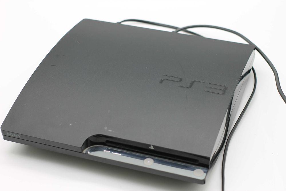 Konsola PlayStation 3 Slim 500GB + Pad Zamiennik + Gra 007 Quantum of Solace (CECH-2504B)