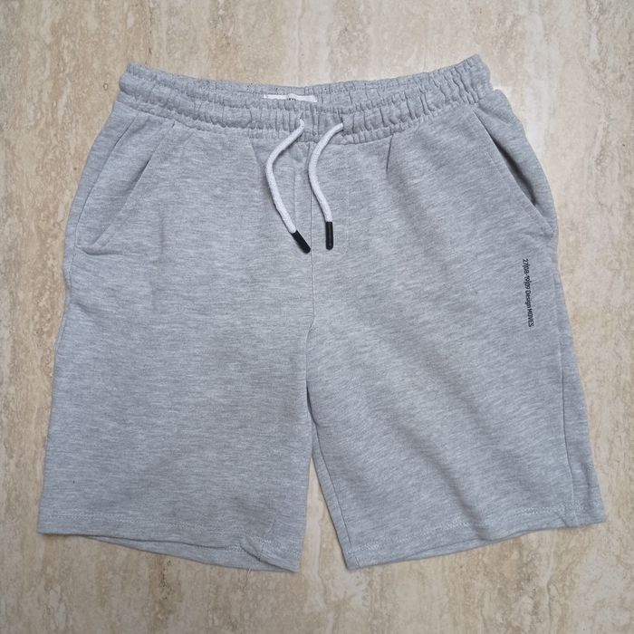 Spodenki szorty rozmiar 152 Reserved szare