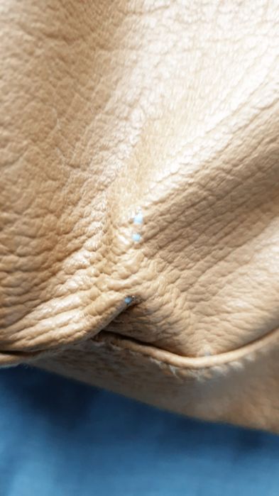 Piekna mała brązowa torebka do renowacji