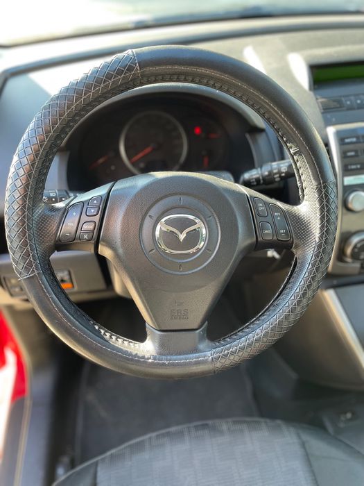 продаж  Mazda 5 2008 року