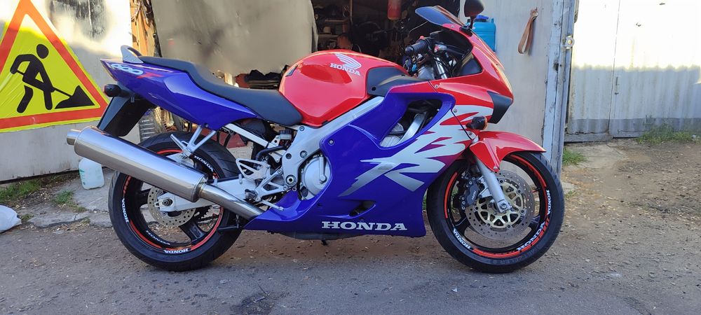 Honda CBR-f4.''exclusive''!
