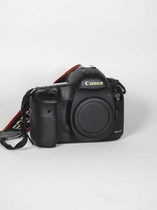 Máquina Fotográfica Canon EOS 5D MARK III