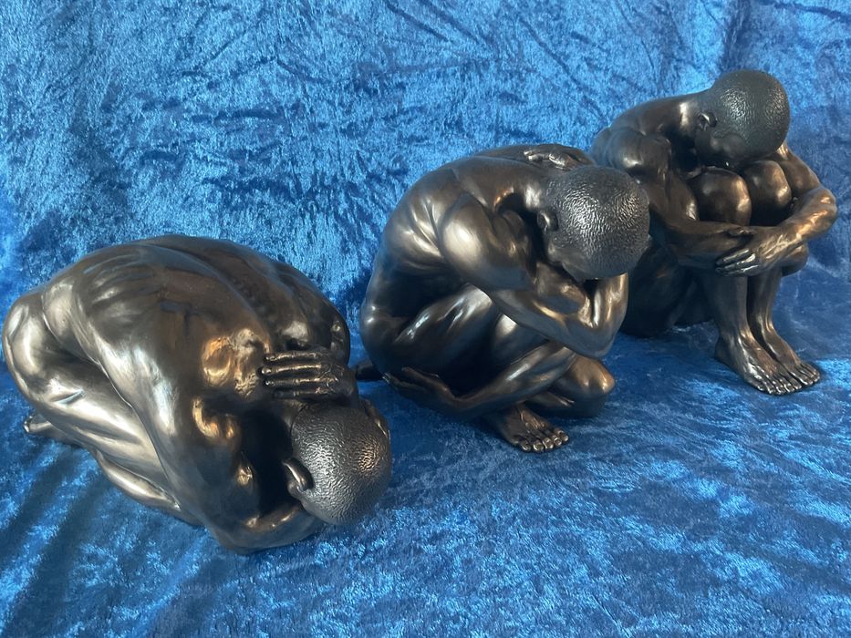 Escultura masculina cola cast bronze finnish    Anúncios abaixo