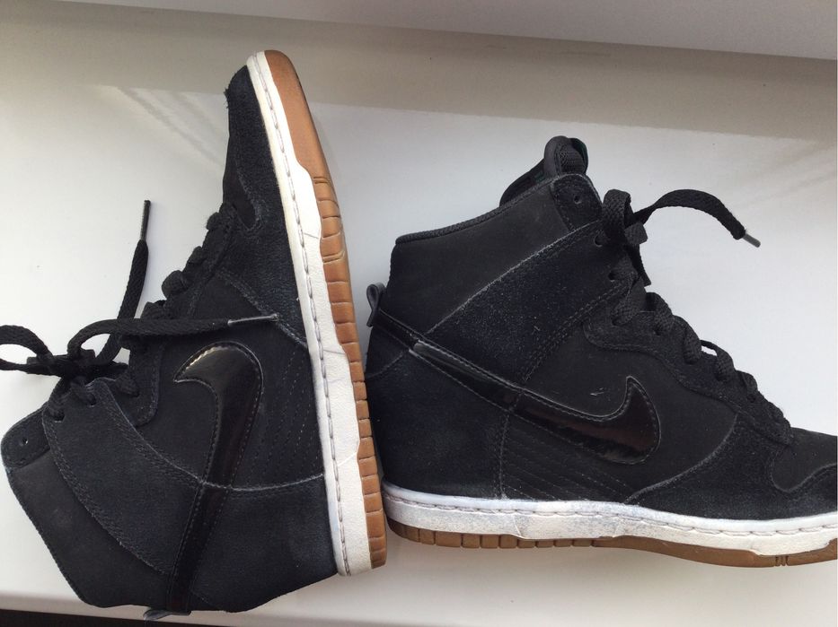 Женские замшевые кроссовки 37.5. Оригинал!