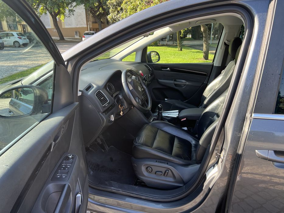 Vende - se Seat Alhamdra