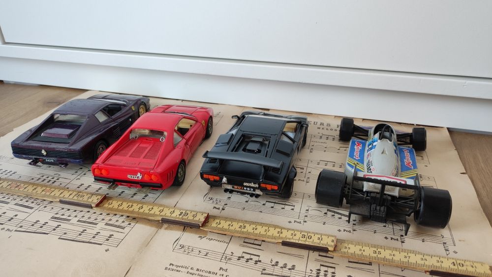 Miniaturas Burago Antigas