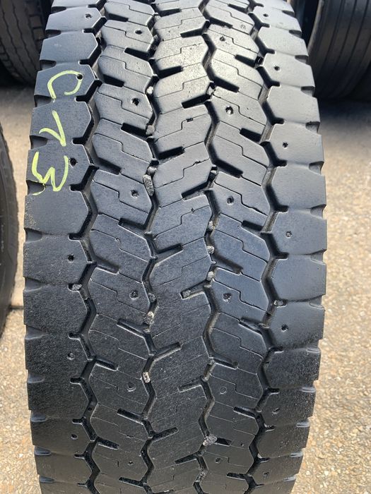 C13 265/70/19,5 Michelin X-Multi D