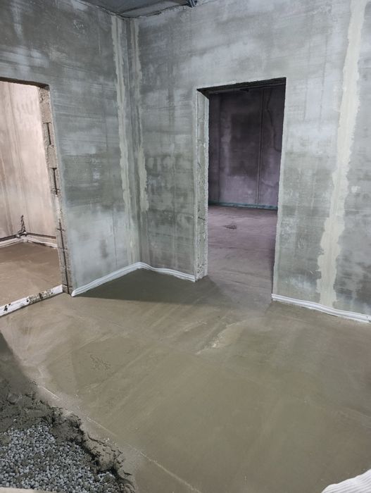 Стяжка,мокрая,по маякам