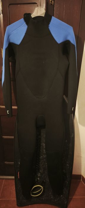 Vendo material de bodyboard como novo