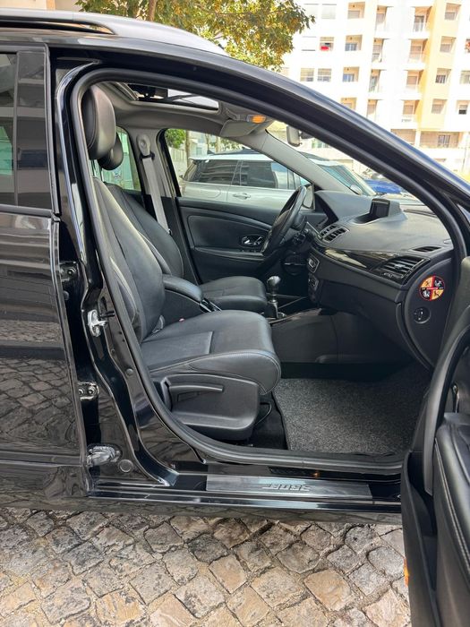 Renault Mégane Break — fotografia 12