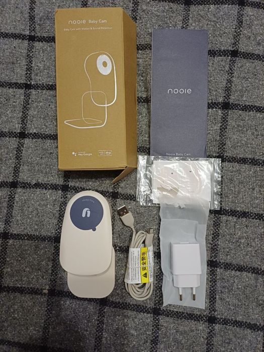 Відеоняня. Домашня камера відеонагляду Nooie WiFi 2K. Колір - кремовий.