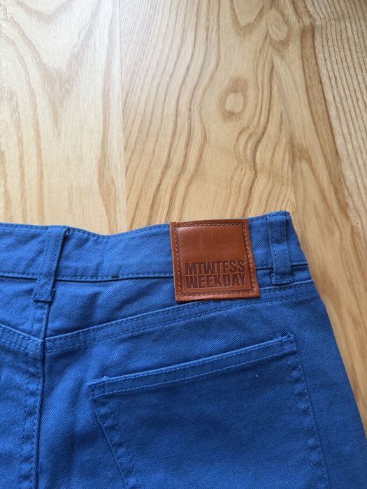 Spodnie jeansy weekday 26/32 XXS granatowe niebieskie y2k obcisłe