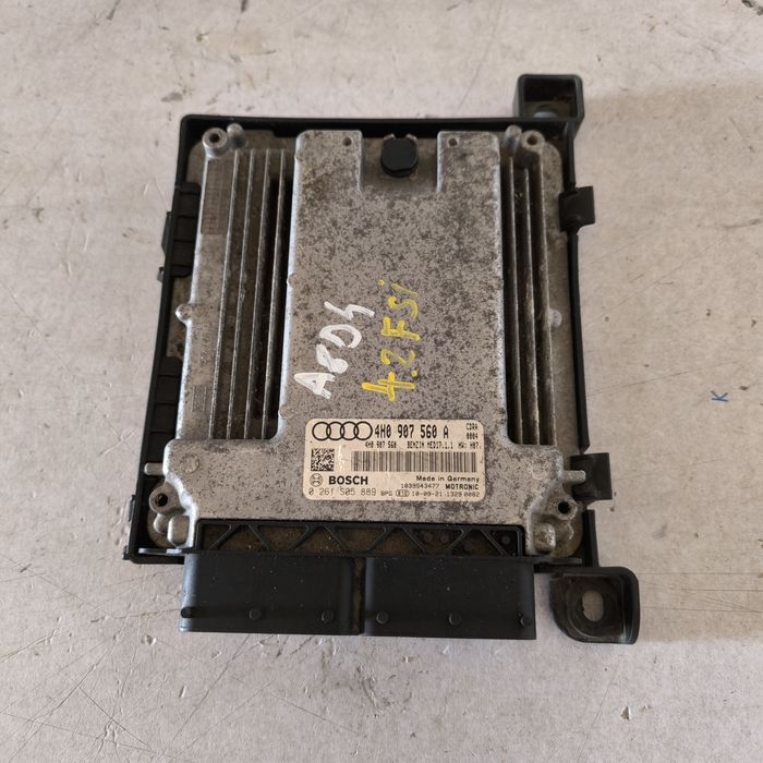 Sterownik silnika  audi A8 D4 4.2 fsi