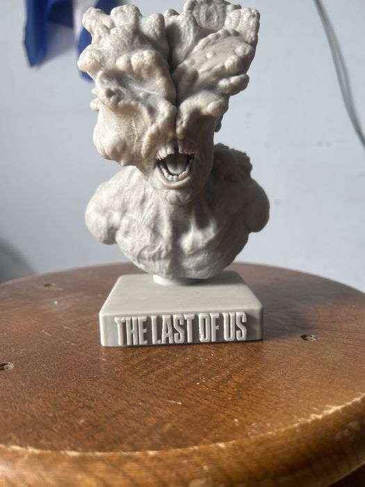 Estatua asco the last of us