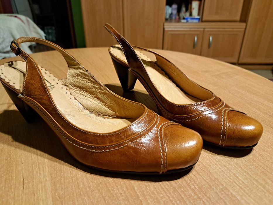 NOWE skóra, czółenka, jasny brąz, ATUT,  rozmiar 37