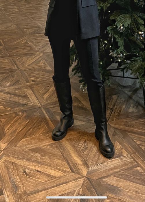 Шкіряні чоботи в жокейському стилі або труби 40 р