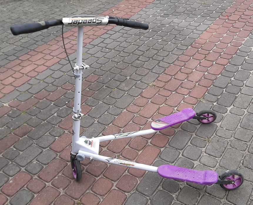Speeder- hulajnoga balansowa, trójkołowa, biało- fioletowa