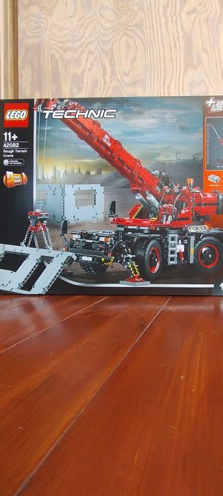 LEGO 42082 Technic - Dźwig - Nowy