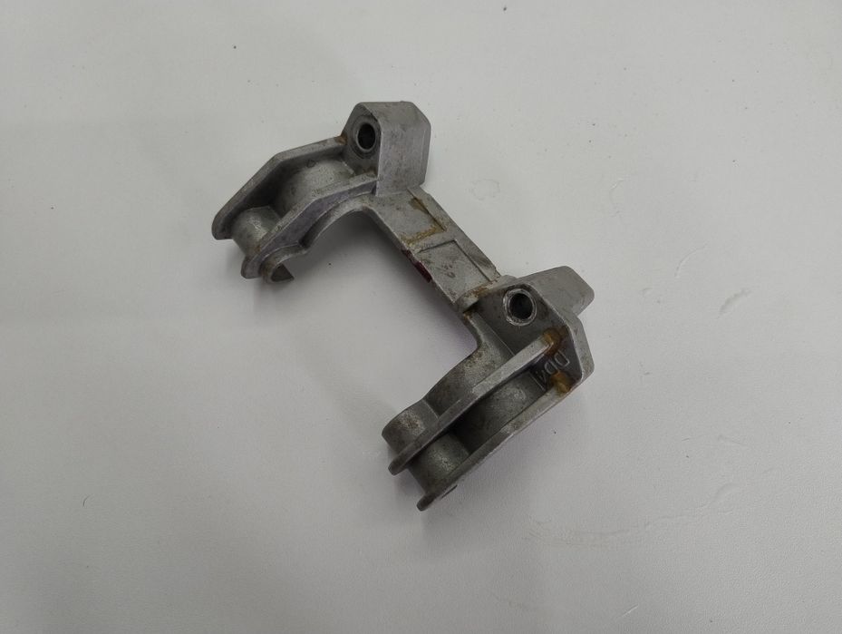 Кріплення паливного баку 178f