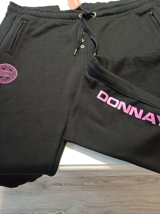 Nowe spodnie dresowe damskie Donnay rozm 52/54.